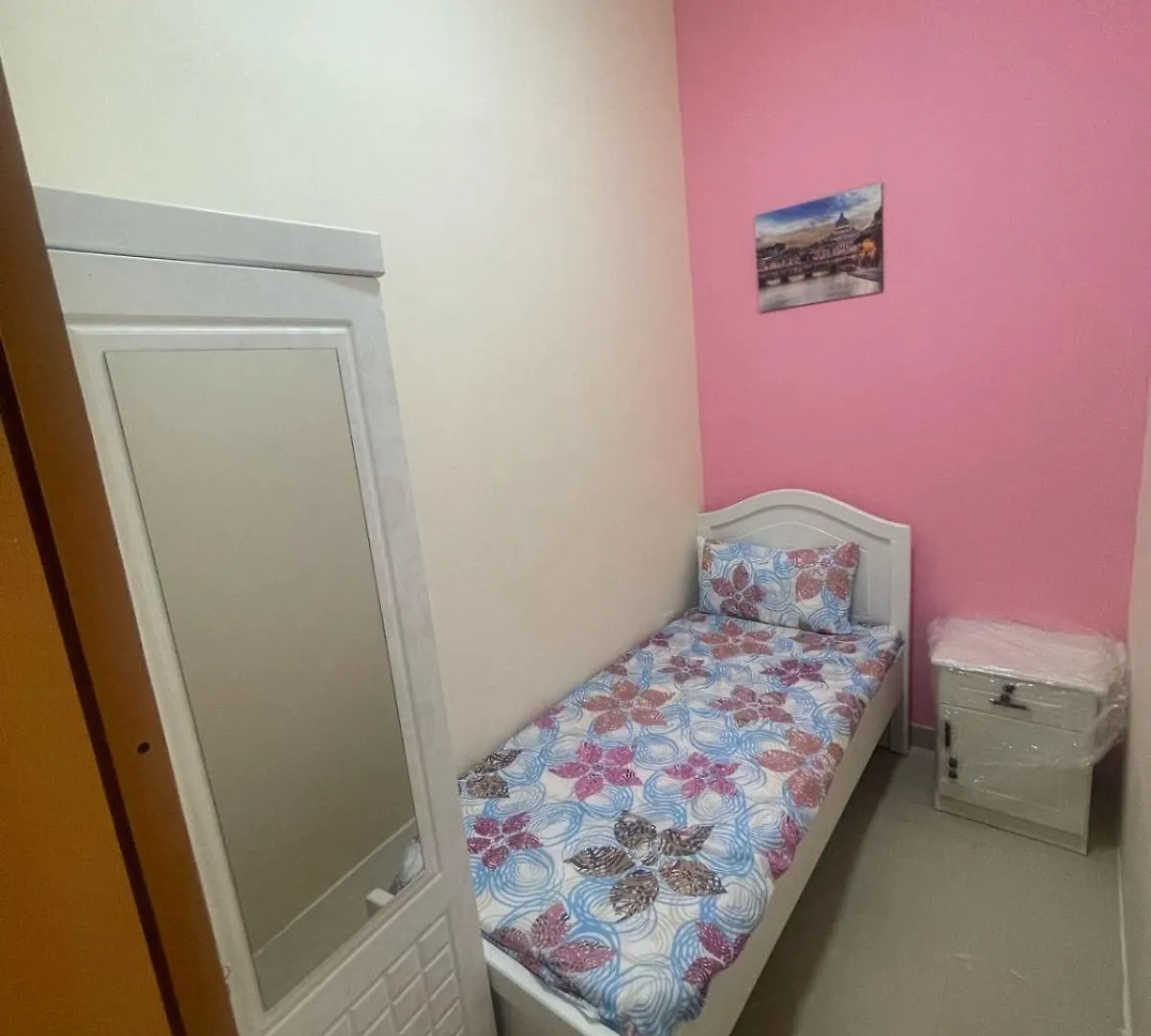 Parition In Apartment Dubai 0*,  United Arab Emirates